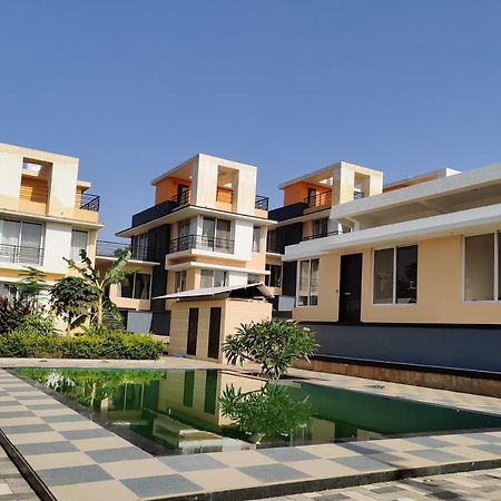 Royal Meadows - Igatpuri Bungalow C Eksteriør billede
