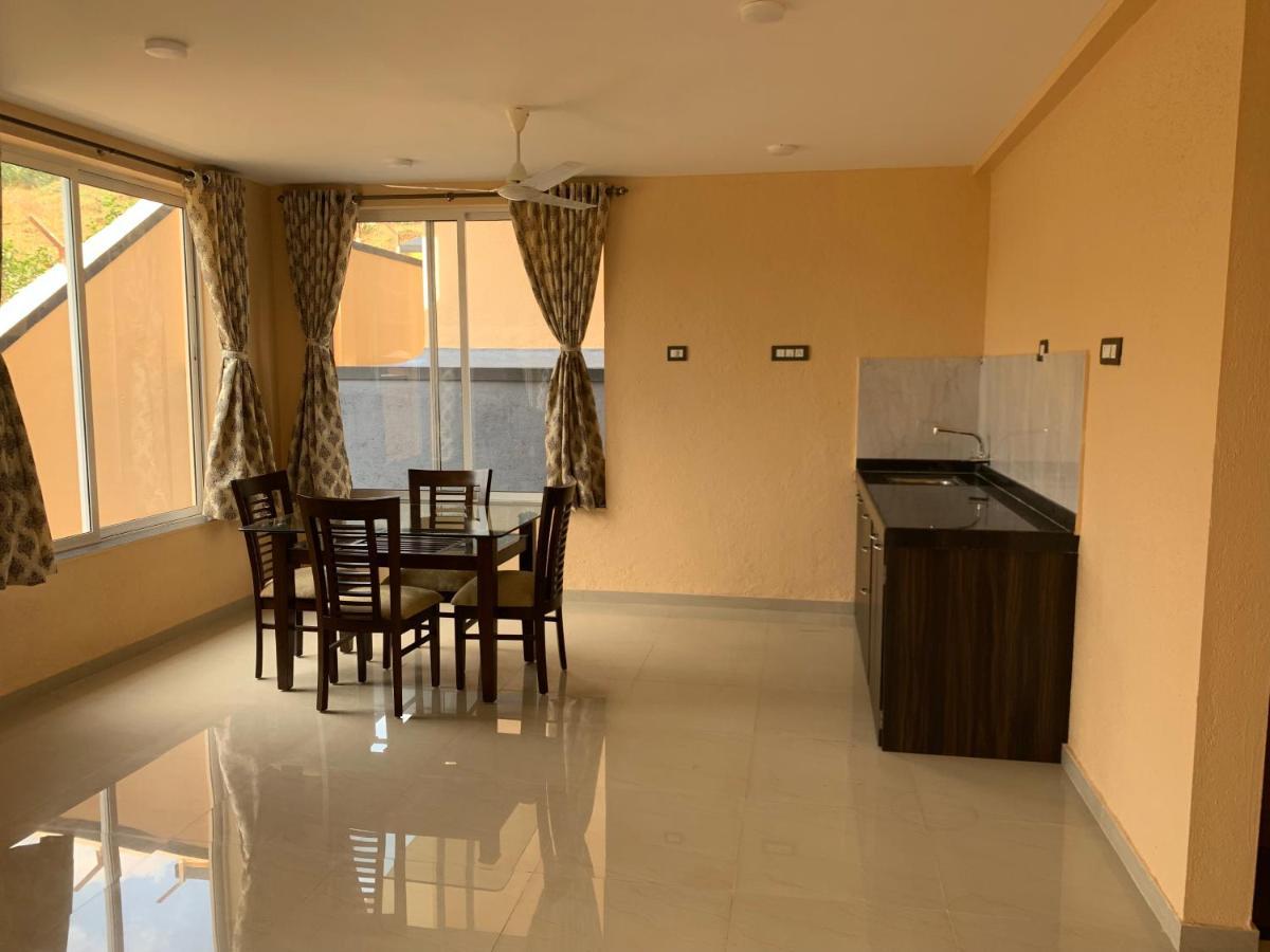 Royal Meadows - Igatpuri Bungalow C Eksteriør billede