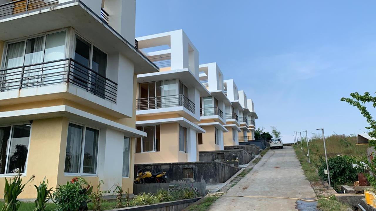 Royal Meadows - Igatpuri Bungalow C Eksteriør billede
